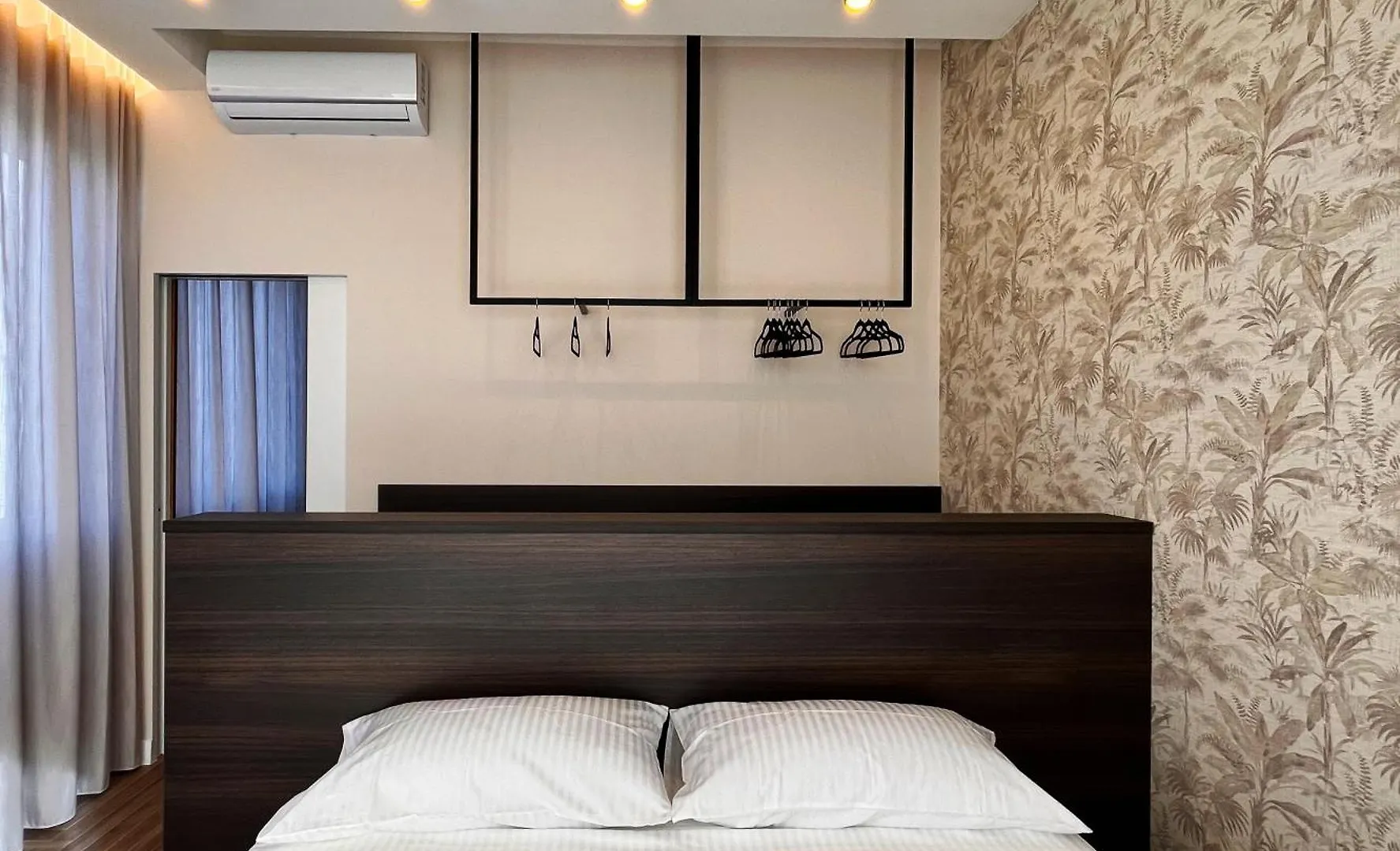 Yls Luxury Suites Milano 0*,