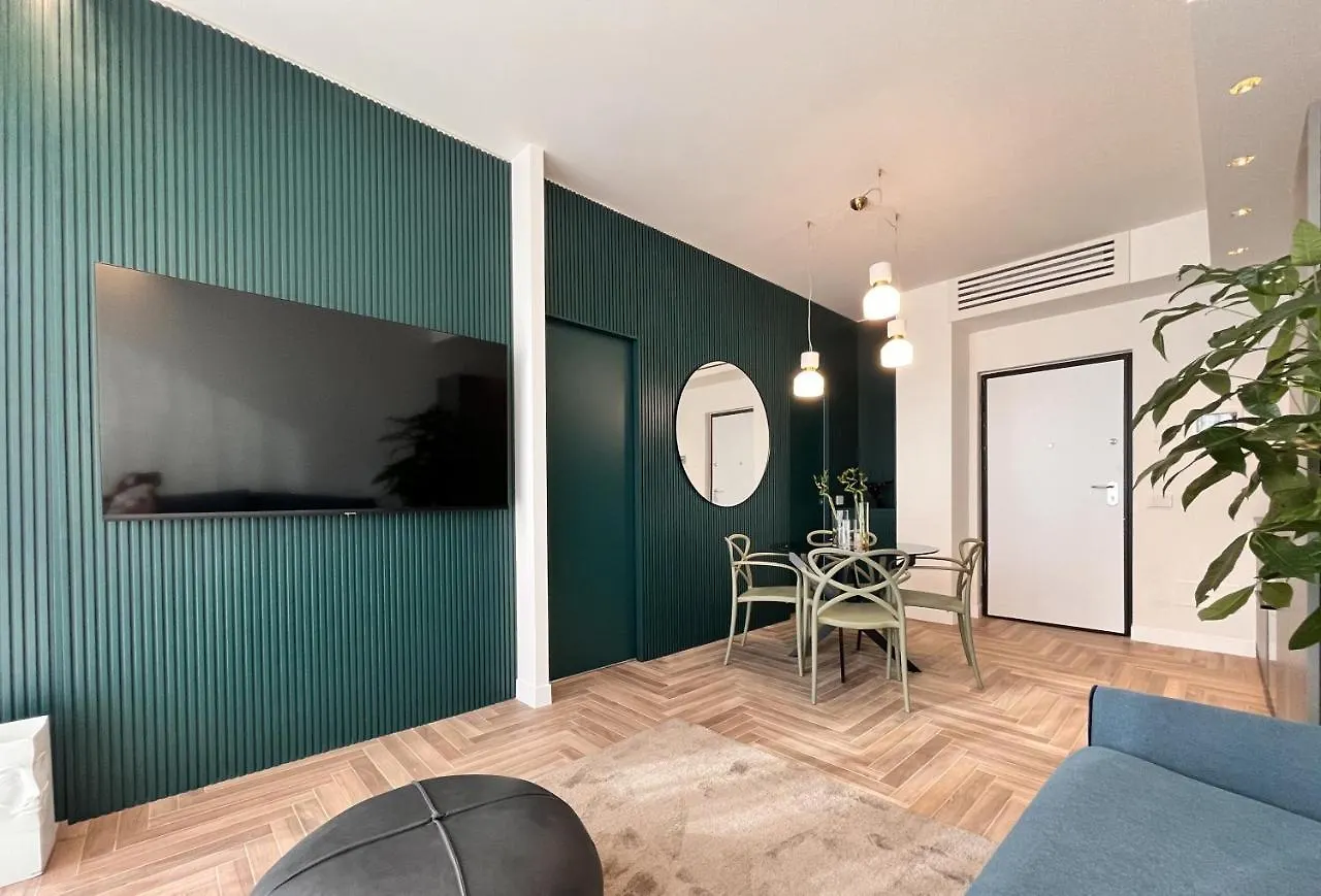Yls Luxury Suites Milano 0*,